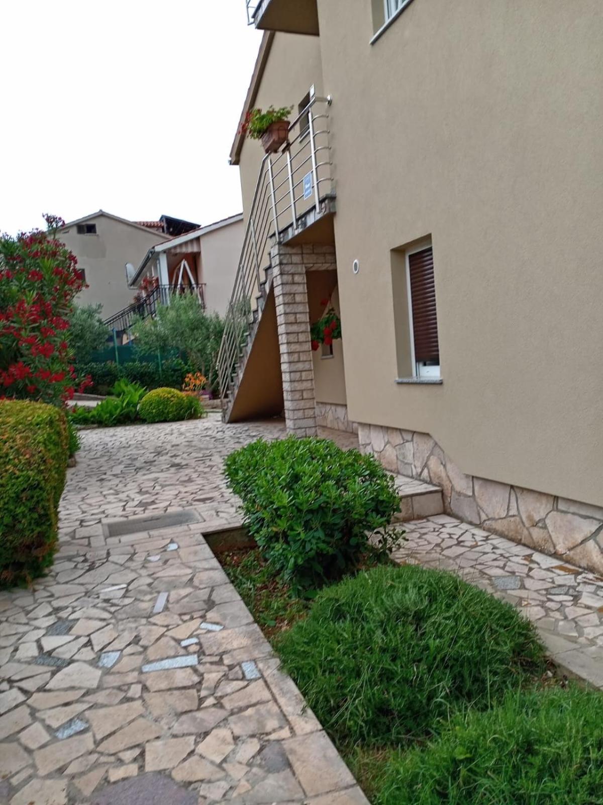 Tomi Apartment Pula Exterior photo